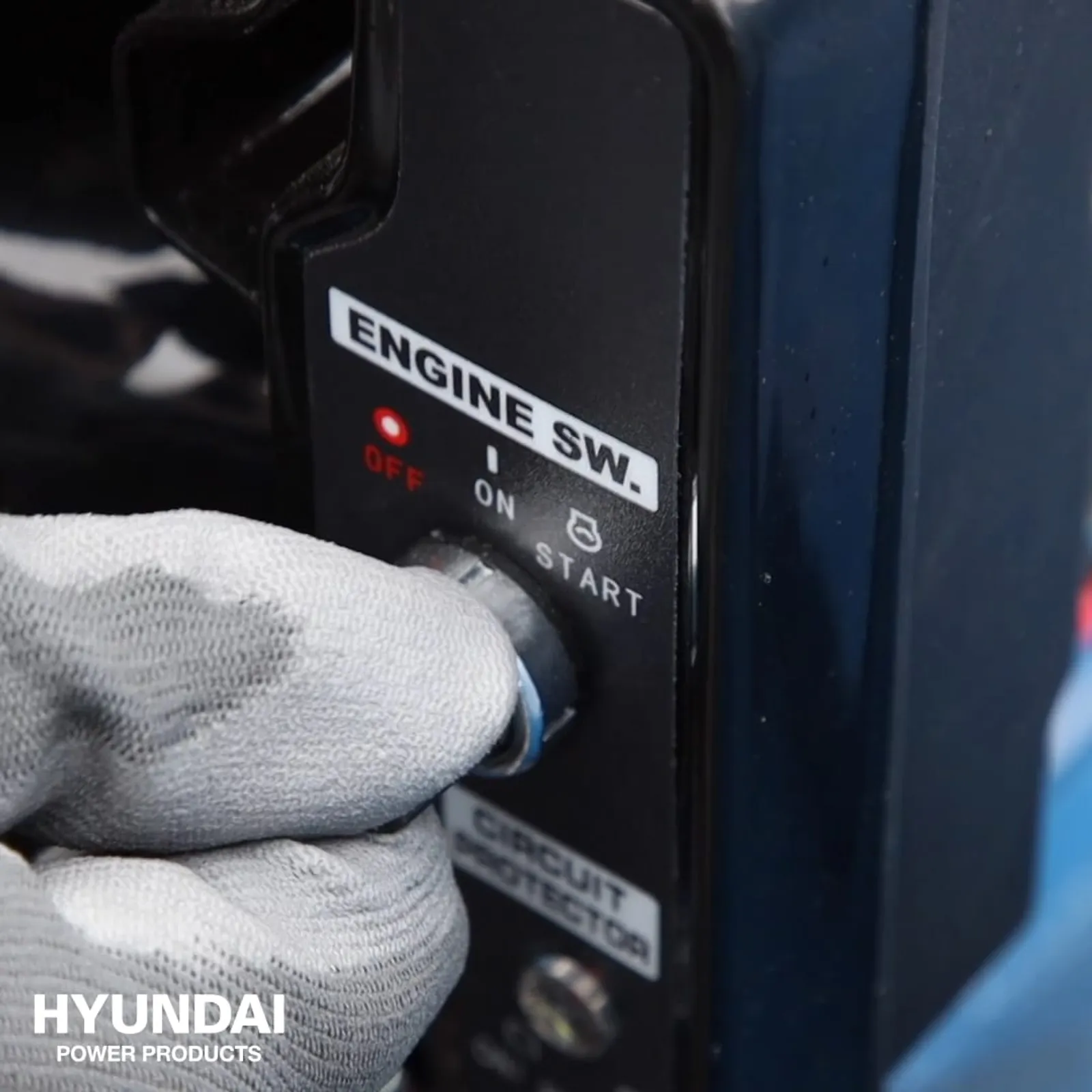 Flismaskin Hyundai 15 hk 420cc 9,1 kW - bild 5